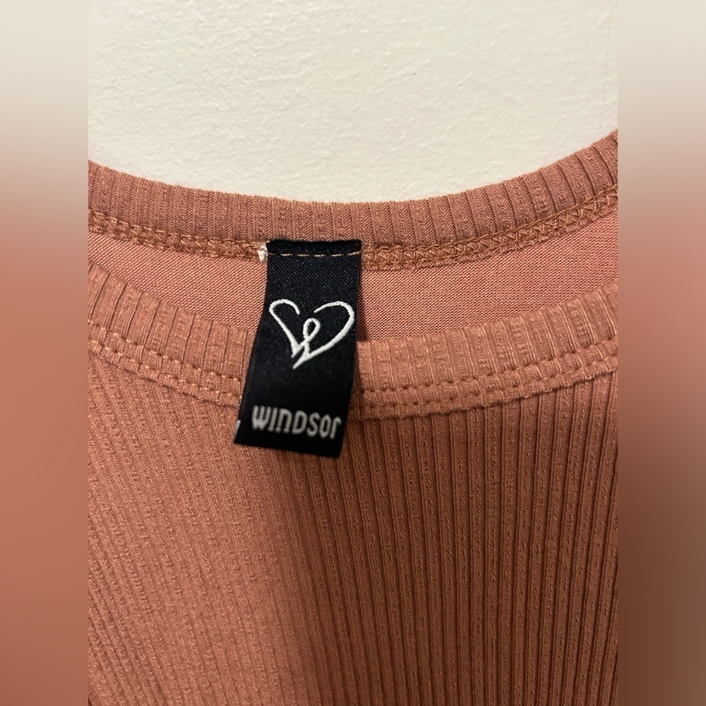windsor small tan dress! - Picture 3 of 3